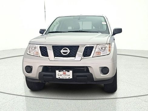 Used 2018 Nissan Frontier SV AWD/4WD image 9