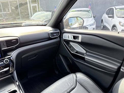 Used 2022 Ford Explorer ST w/ Equipment Group 401A image 16