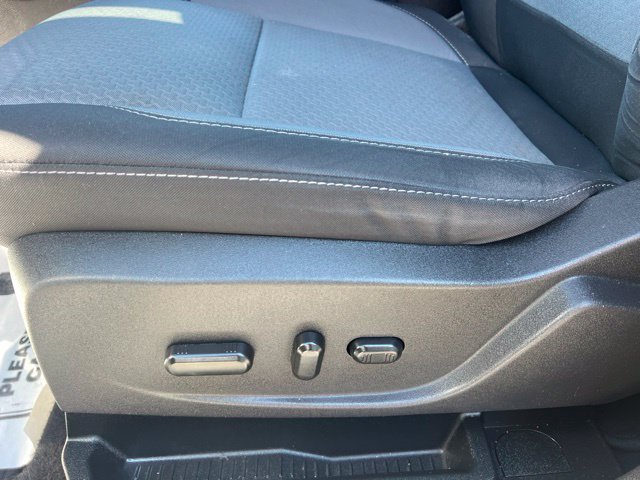 Used 2017 Ford Escape SE w/ SE Cold Weather Package FWD image 21