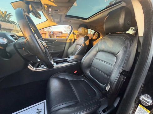 Used 2020 Jaguar XE S image 4