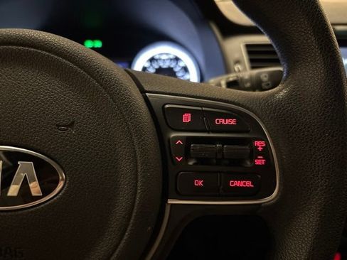 Used 2019 Kia Niro LX FWD image 15