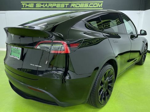 Used 2020 Tesla Model Y Long Range image 10