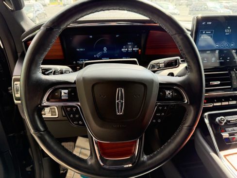 Used 2024 Lincoln Navigator Reserve AWD/4WD image 29