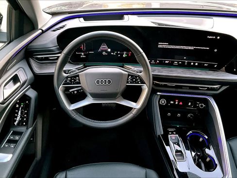 Certified 2025 Audi Q5 Premium Plus w/ Premium Plus image 6