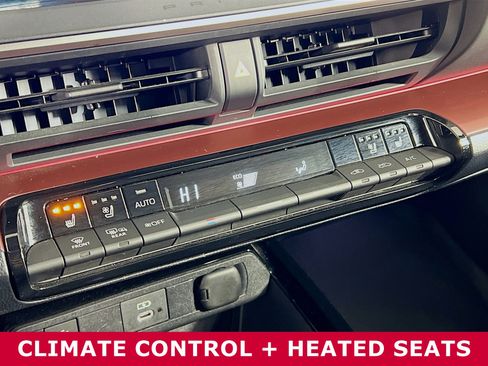 Used 2023 Toyota Prius Prime Premium image 10