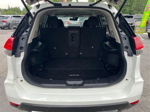 Used 2019 Nissan Rogue SV AWD/4WD image 14