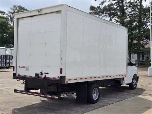 New 2024 GMC Savana 3500 Extended w/ Power Convenience Package image 5