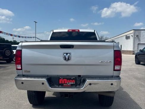Used 2018 RAM 2500 Tradesman w/ Chrome Appearance Group AWD/4WD image 8