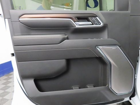 Used 2024 GMC Sierra 3500 Denali image 56