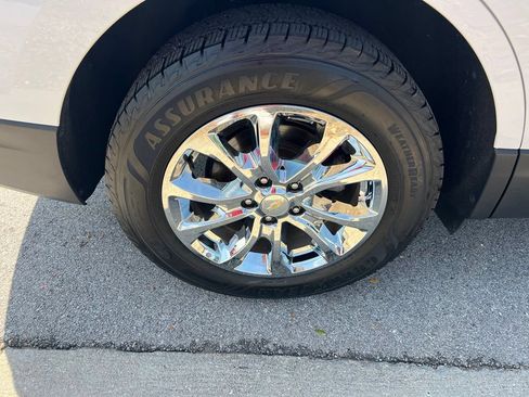 Used 2019 Chevrolet Equinox LT AWD/4WD image 11