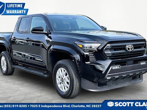 Used 2025 Toyota Tacoma SR5 image 1
