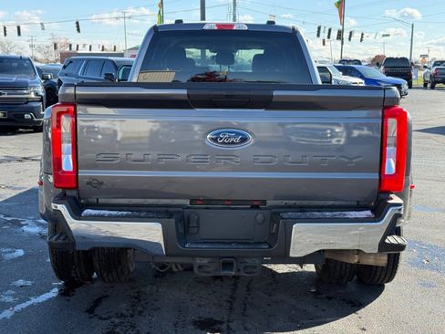 Used 2024 Ford F350 XLT image 7