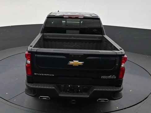 Used 2024 Chevrolet Silverado 1500 High Country w/ Technology Package RWD image 15