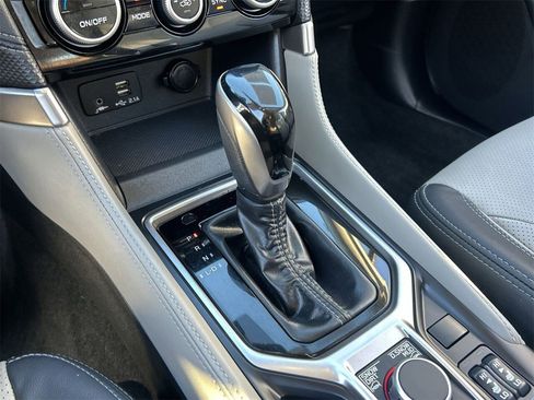 Used 2019 Subaru Forester Limited image 27