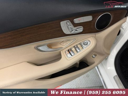 Used 2020 Mercedes-Benz C 300 4MATIC Sedan image 30