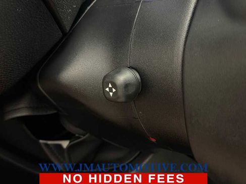 Used 2019 Chrysler 300 Limited w/ Safetytec Plus Group image 43