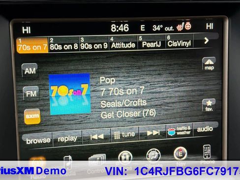 Used 2015 Jeep Grand Cherokee Limited w/ Luxury Group II image 29