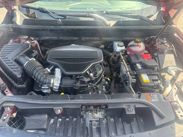 Used 2021 GMC Acadia SLT w/ LPO, Floor Liner Package FWD image 13