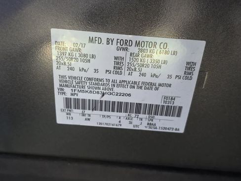 Used 2017 Ford Explorer XLT w/ Equipment Group 202A AWD/4WD image 26