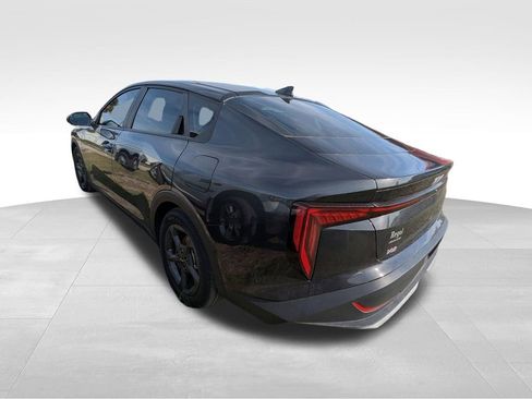 Certified 2025 Kia K4 LXS image 3