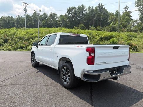 Used 2023 Chevrolet Silverado 1500 LT AWD/4WD image 7