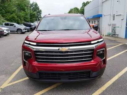 New 2025 Chevrolet Traverse LT