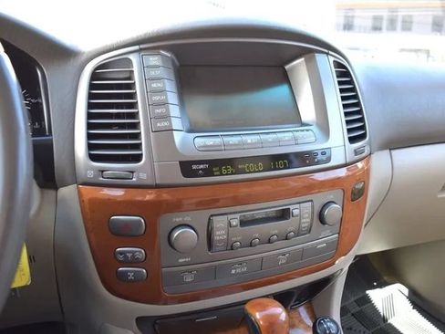 Used 2007 Lexus LX 470 4WD image 19