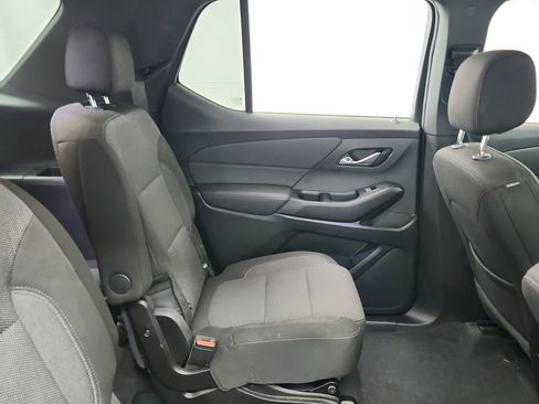 Used 2023 Chevrolet Traverse LT FWD image 27