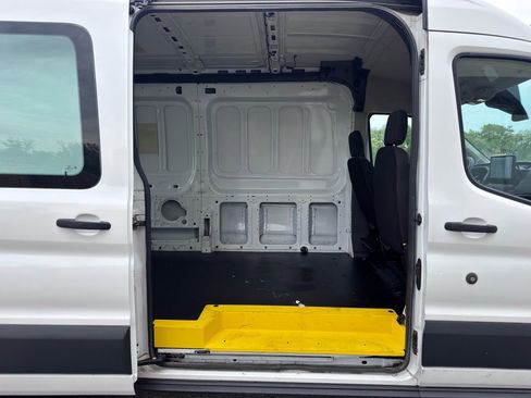 Used 2024 Ford Transit 250 148 Medium Roof w/ Load Area Protection Package RWD image 31