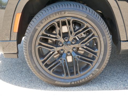 Used 2022 Jeep Wagoneer Series III AWD/4WD image 9