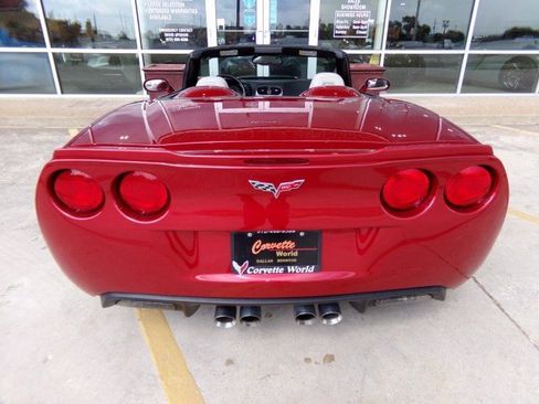 Used 2013 Chevrolet Corvette 427 w/ 1SB Preferred Equipment Group RWD image 8