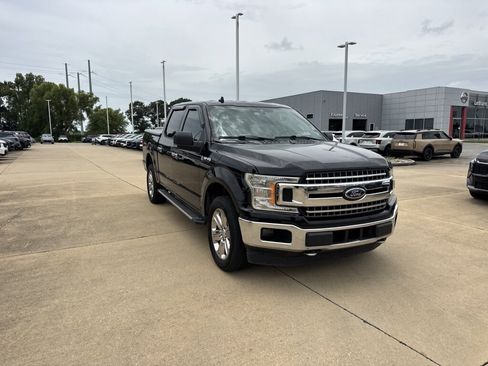 Used 2019 Ford F150 XLT w/ Equipment Group 302A Luxury AWD/4WD image 8