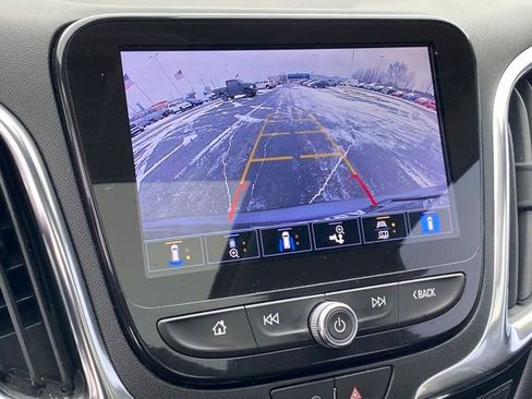 Used 2022 Chevrolet Equinox Premier image 10