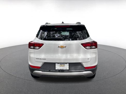 Used 2025 Chevrolet TrailBlazer LT FWD image 9