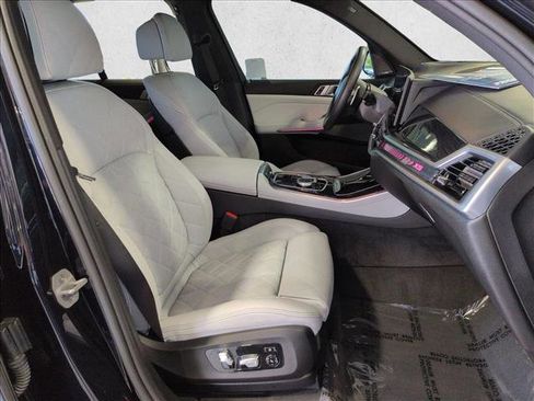 Used 2024 BMW X5 sDrive40i w/ M Sport Package image 22