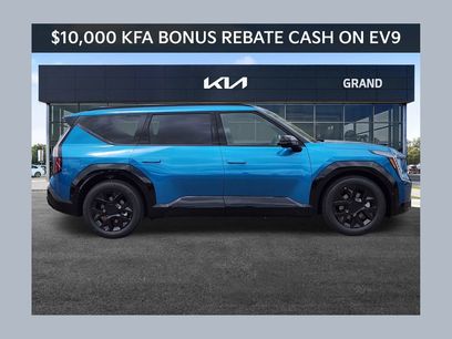 New 2026 Kia EV9 Land