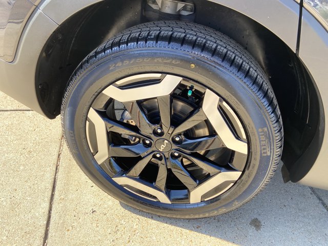 Used 2025 Kia Telluride S FWD image 37