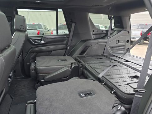 Used 2024 Chevrolet Tahoe RST w/ Sport Performance Package AWD/4WD image 13