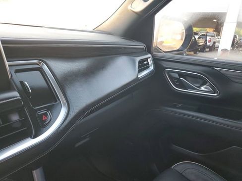 Used 2021 GMC Yukon SLT w/ SLT Premium Package image 25