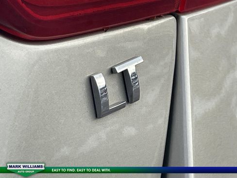 Used 2014 Chevrolet Impala LT w/ Convenience Package image 9