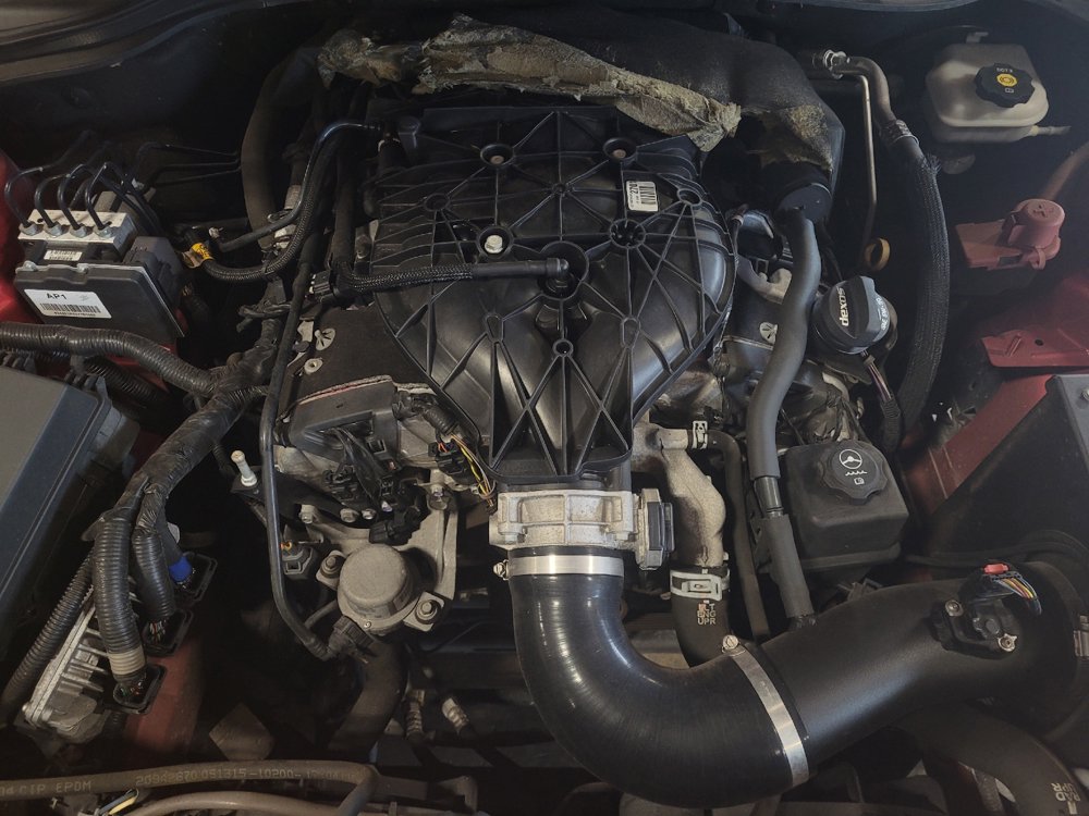 Used 2015 Chevrolet Camaro LT RWD image 30
