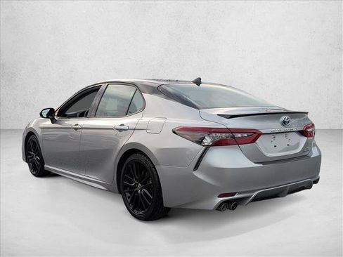 Used 2022 Toyota Camry XSE image 8