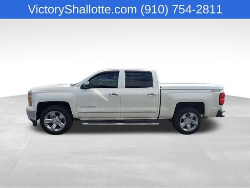 Used 2015 Chevrolet Silverado 1500 LTZ Z71 w/ LTZ Plus Package AWD/4WD image 17
