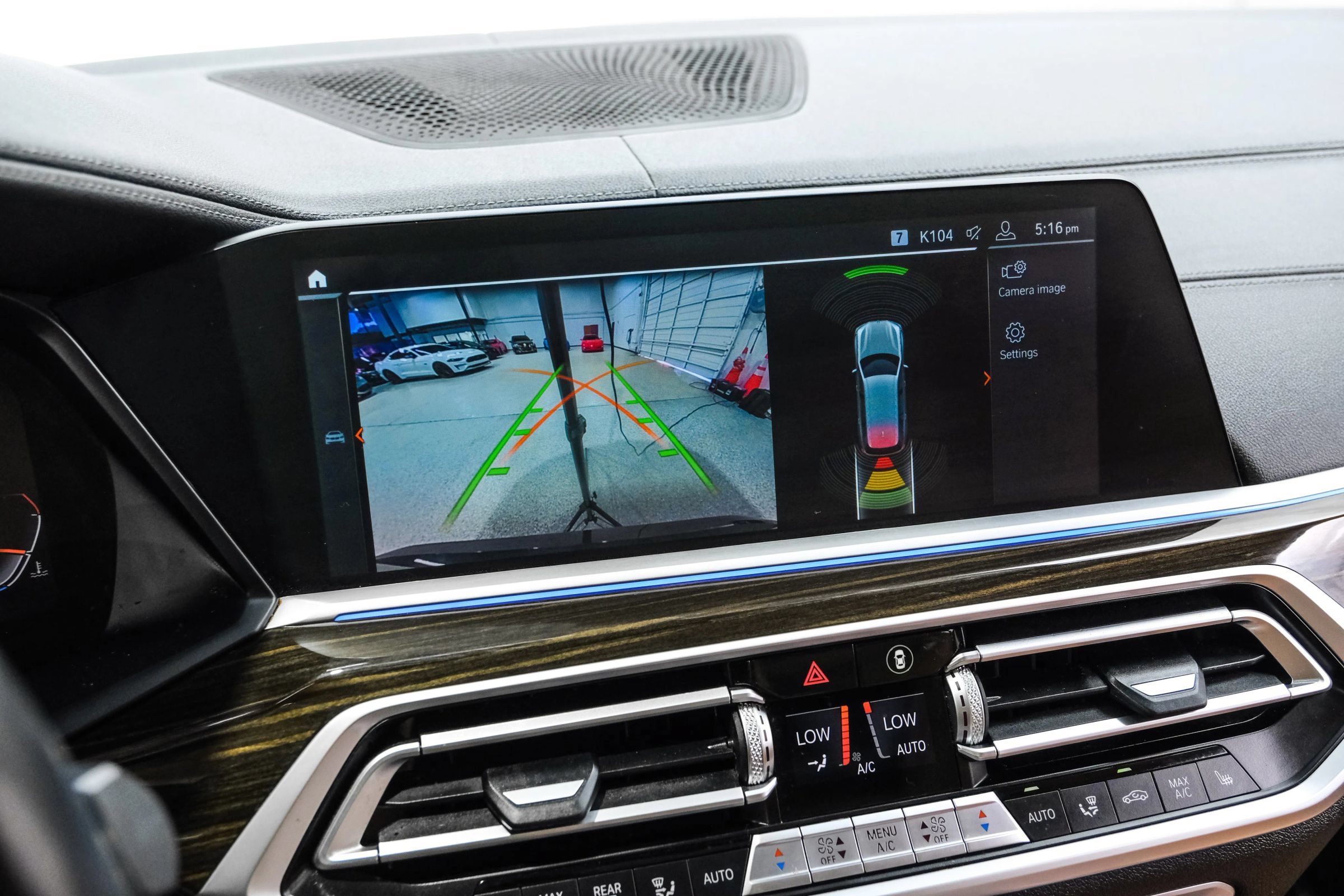Used 2019 BMW X7 xDrive40i w/ Cold Weather Package AWD/4WD image 28
