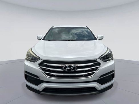 Used 2017 Hyundai Santa Fe Sport FWD image 9