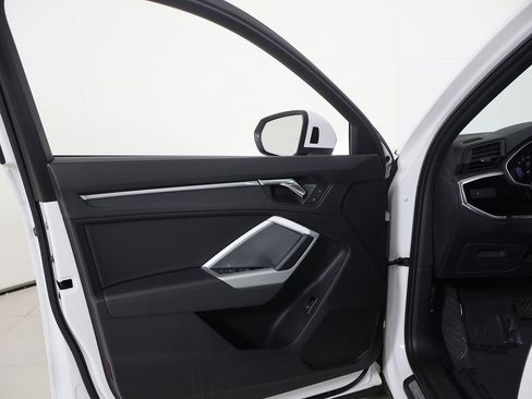 Used 2021 Audi Q3 2.0T Premium image 21