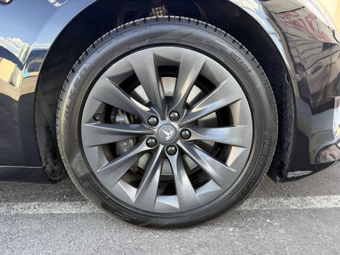 Used 2018 Tesla Model S 75D AWD/4WD image 31