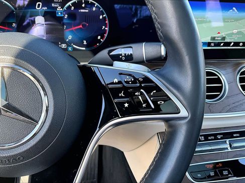 Used 2022 Mercedes-Benz E 350 4MATIC Sedan w/ Driver Assistance Package image 25