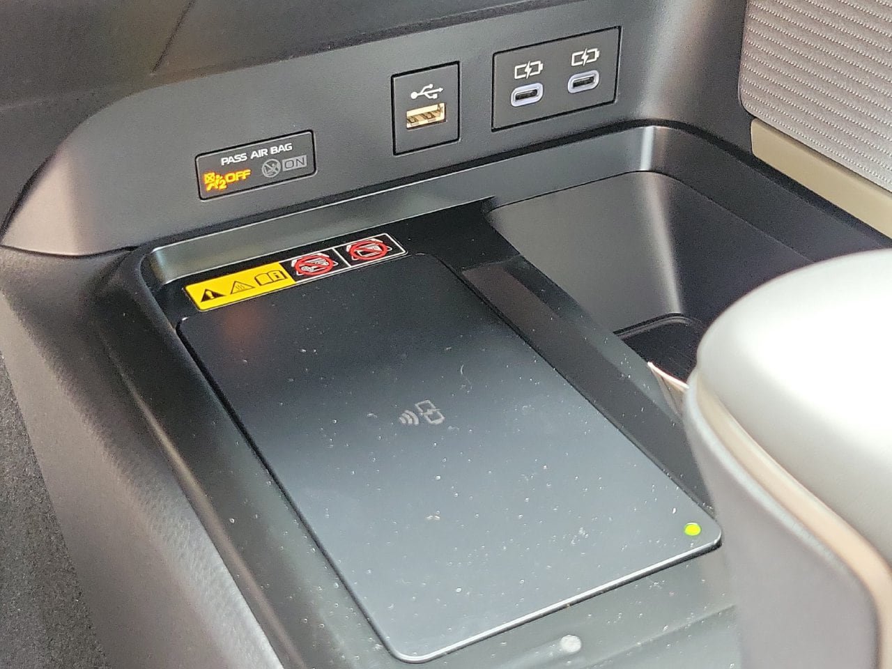 Used 2026 Toyota Camry SE w/ Multimedia Upgrade Package FWD image 30