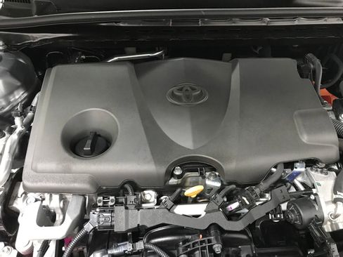 Used 2025 Toyota Camry XSE FWD image 30